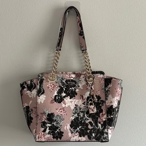 Guess handbag + free cover